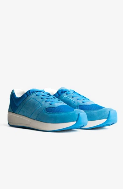 Freshy Brites Plus Sneaker In Blue