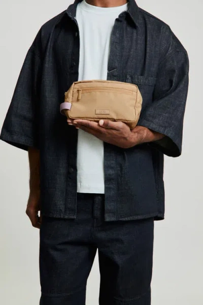 Lefrik Brown Kei Lithe Washbag Toffee Vandra Toffee Ripstop In Brown