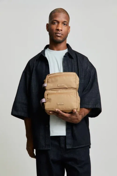 Lefrik Brown Kei Lithe Washbag Toffee Vandra Toffee Ripstop In Brown