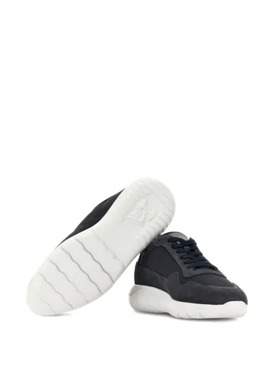 INTERACTIVE³ 运动鞋