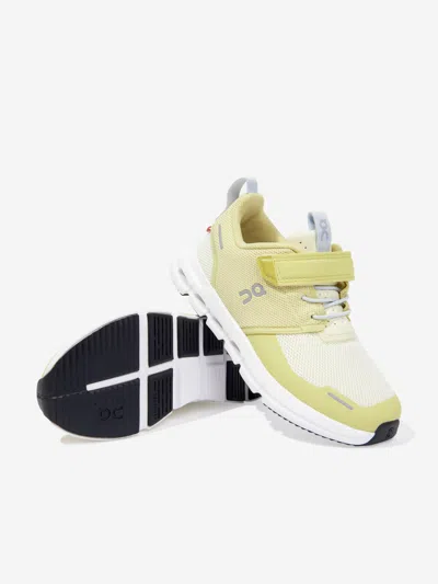 On Girls Cloud Play Trainers In Yellow