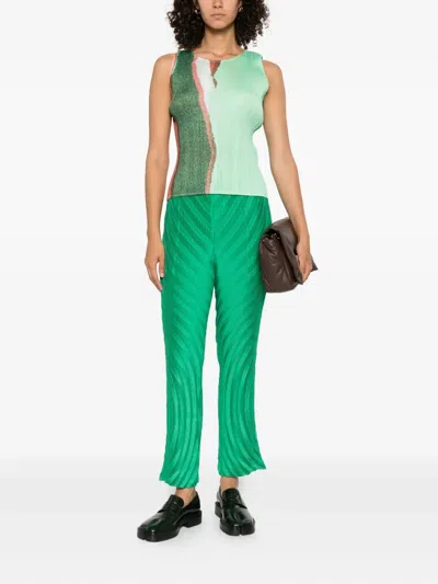 Issey Miyake Abstract-print Sleeveless Top In Green