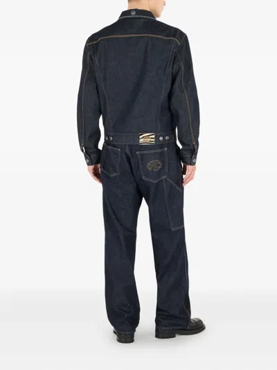 铆钉缀饰牛仔夹克