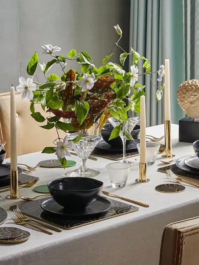 Hestialiving Deco Pattern Round Tablemats (set Of Two) In Black