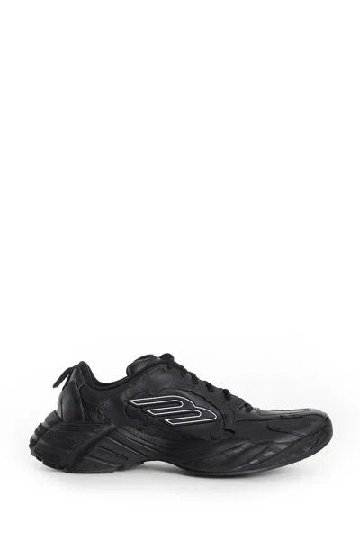 Balenciaga Monday Low-top Sneakers In Black