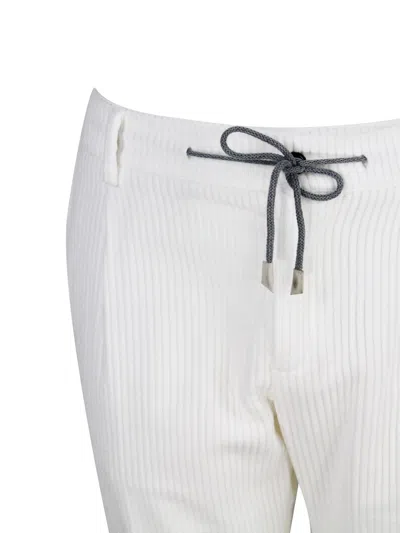 Eleventy Men White Pants With Elastic Drawstring Waist And Tapered Leg In Cotton Blend Stretch Woman In White