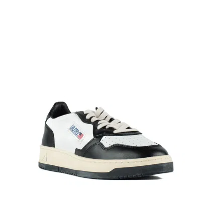 Autry Bicolor Medalist Leather Low Sneakers In Multi