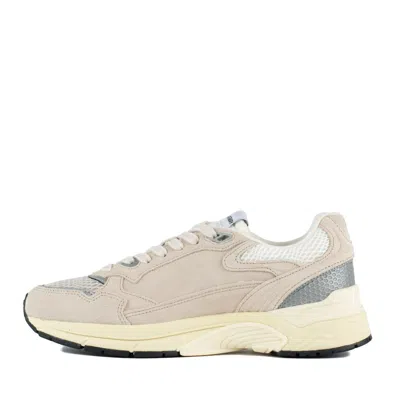 Autry Round Toe Mesh Panels Contrast Sole Sneakers In Neutral