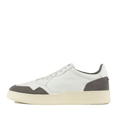 Autry 'medalist Low' White Low Top Sneakers With Side Logo Detail In Leather And Suede Man In White