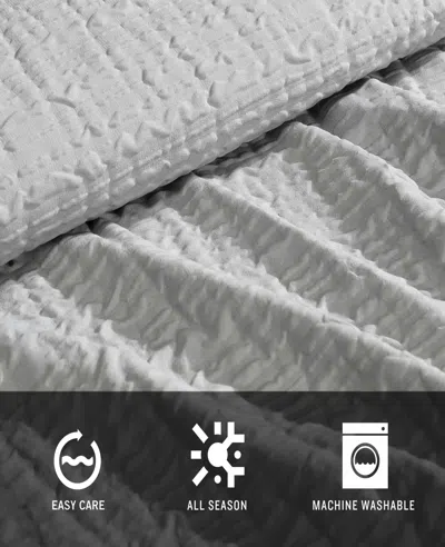 Kenneth Cole Serenity Wavy Lines Duvet Cover Set In Gray