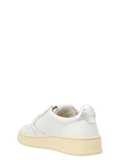 Autry Medalist Leather Sneakers In White
