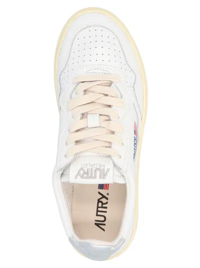 Autry Medalist Leather Sneakers In White
