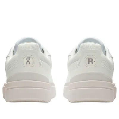 On Running (wmns)  The Roger Advantage 'white'