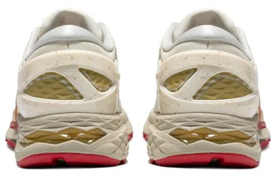 Asics (wmns) Metarun 'white Metallic Gold' In Red