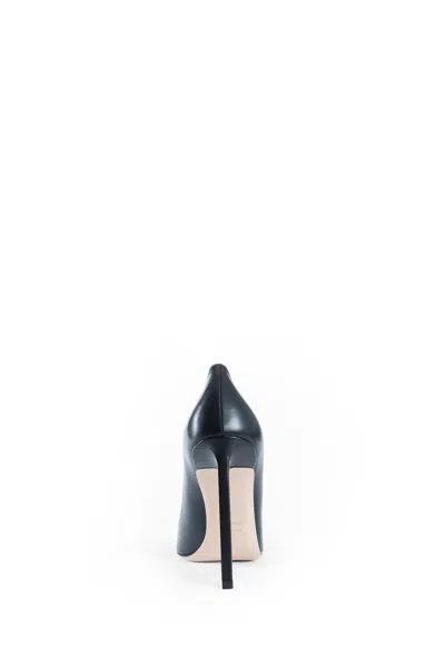 Tom Ford Betty Soft Calf Leather Pointed-toe Pumps In Black