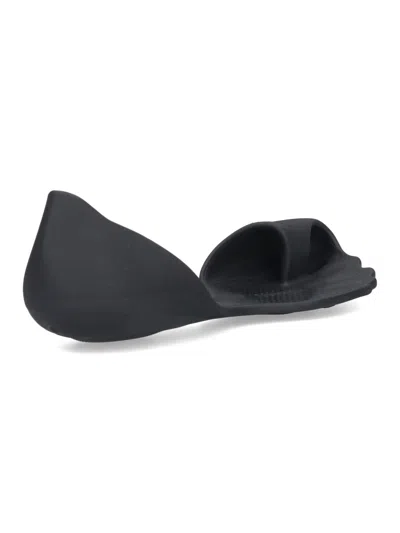 Balenciaga Anatomical Zero Rubber Slippers In Black