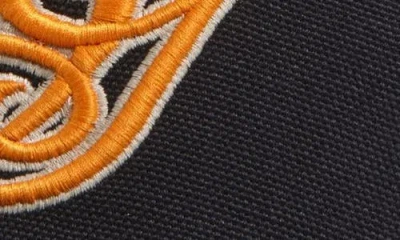 Valentino Garavani Vg Signature Embroidered Adjustable Baseball Cap In Black