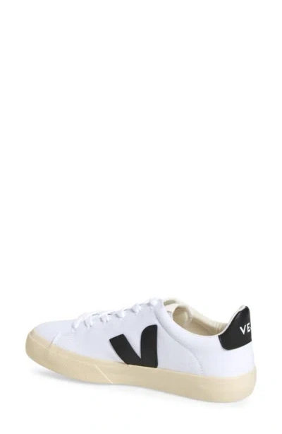 Veja Minimalist White Sneakers With Contrasting Logo In Neutral