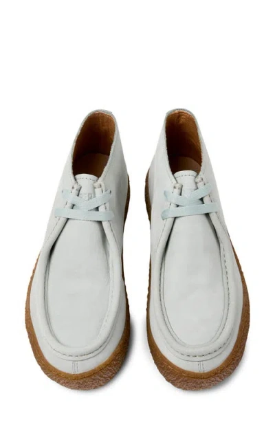 Camper Peu Terreno In Gray