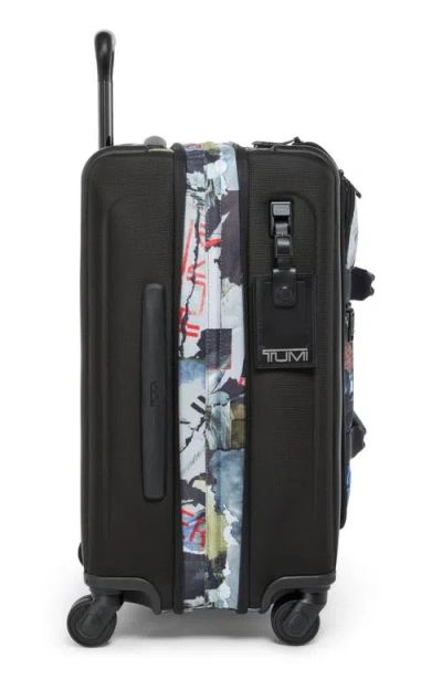 Tumi International Expandable 4 Wheeled Carry-on