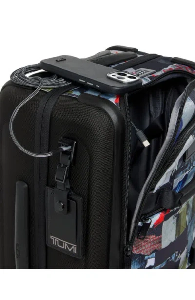 Tumi International Expandable 4 Wheeled Carry-on