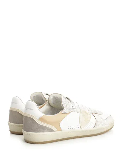 Philippe Model Veau Crackle Blanc Sable Sneakers In White