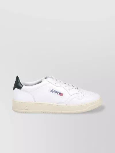 Autry Medalist Low Sneakers In White