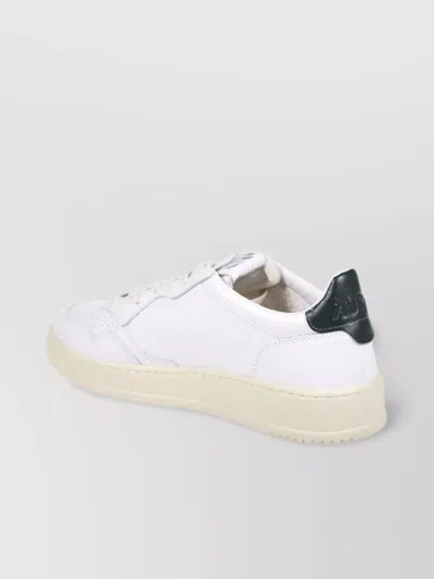 Autry Medalist Low Sneakers In White