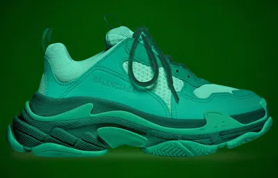 Balenciaga (wmns)  Triple S Sneakers 'whitecglow'