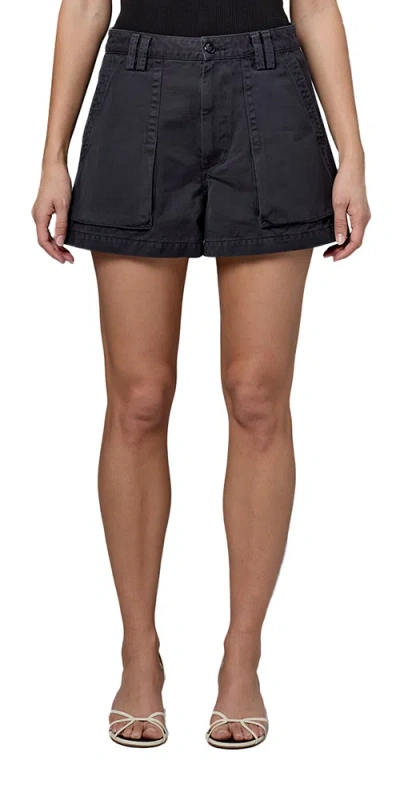 Agolde Kiva Mid Rise Cargo Short In Washed Black In Blue