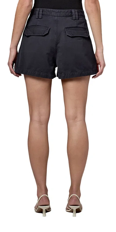 Agolde Kiva Mid Rise Cargo Short In Washed Black In Blue