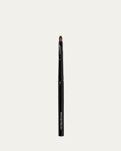 Victoria Beckham Brush 30, Detailed Lip