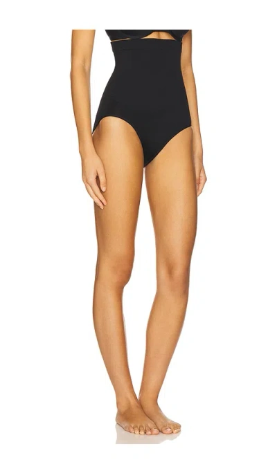 Yummie Seamless Solutions High Waist Shaping Brief In Black