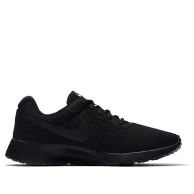 Nike Tanjun Sneaker In Black