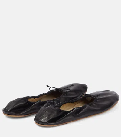 The Row 10mm Hereditas Leather Ballerina Flats In Black