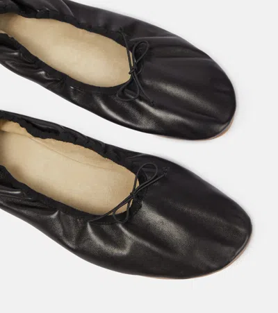 The Row 10mm Hereditas Leather Ballerina Flats In Black