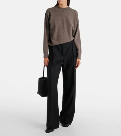 羊毛与羊绒混纺毛衣