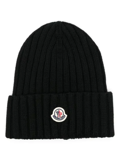 Moncler Wool Logo Ribbed Knit Beanie In Black