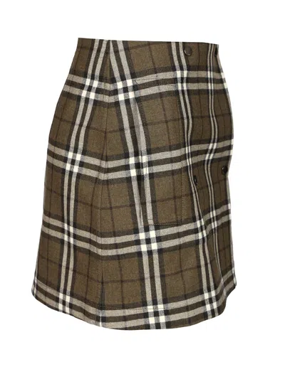 Burberry Check-p'attern Kilt In Green