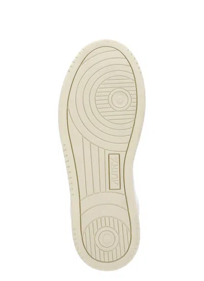 Autry Medalist Low Bicolor Leather Sneakers In Multi