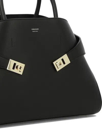 Ferragamo Structured Leather Shoulder Bag In Black