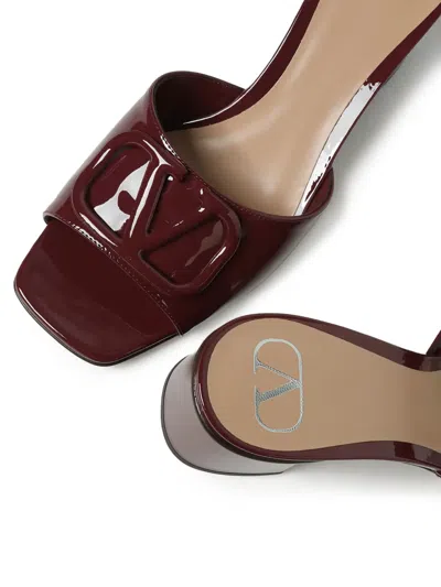 Valentino Garavani Vlogo Slide Sandals In Brown