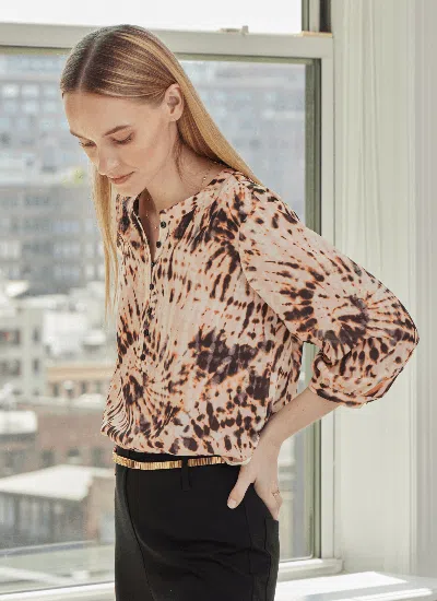 Lyssé Piper Pull On Top In Animated Twist In Brown