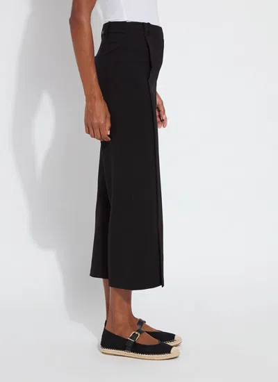 Lyssé Kori Pleat Detail Cropped Pant (24" Inseam) In Black