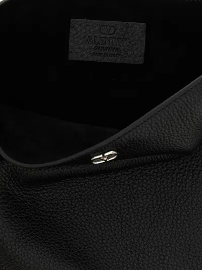 Valentino Garavani 'nellcôte' Shoulder Bag In Black