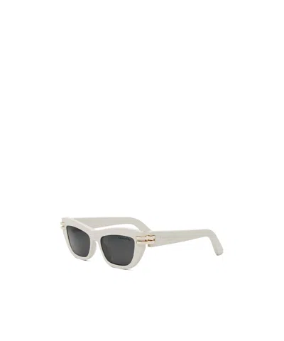 Dior Logo Sunglasses In Neutral