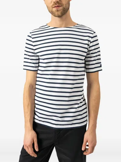 条纹T恤