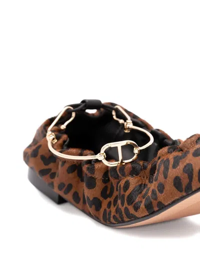 Twinset Twin-set Rounded Toe Ballerinas With Flat Soleupper In Brown