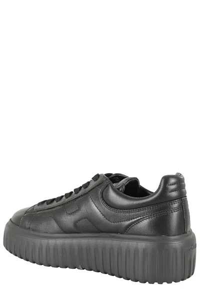 Hogan Monochromatic Low-top Sneakers With Ridged Rubber Sole In Black