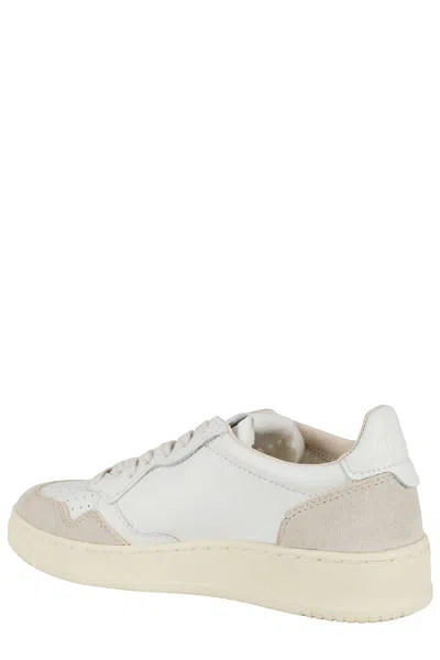Autry Low-top Sneakers With Hybrid Leather Design And Metallic Accent In White